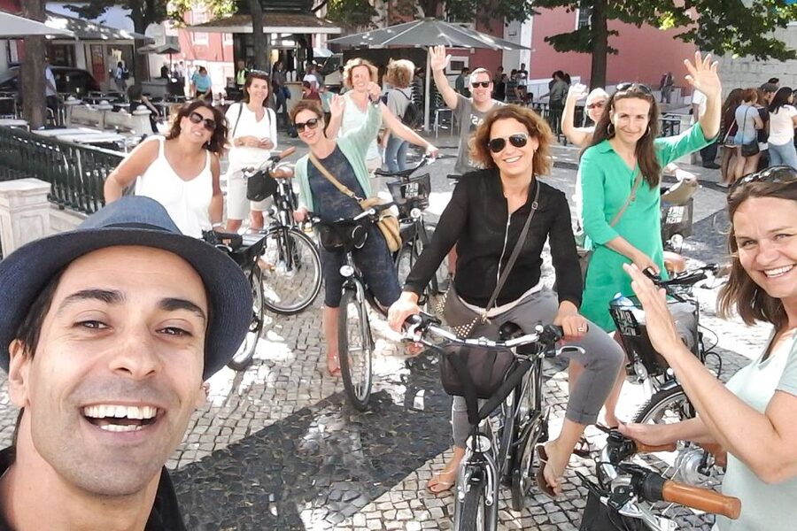 Central Lisbon 3-Hour Guided E-Bike Tour - Through Avenida da Liberdade and the rebuilt center