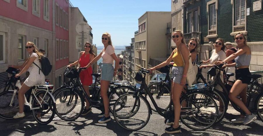 Central Lisbon 3-Hour Guided E-Bike Tour - Príncipe Real and the streets above Bairro Alto
