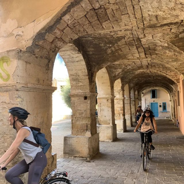 Chania: City Highlights Small Group Bike Tour - Firkas Fortress and the edge of the harbor