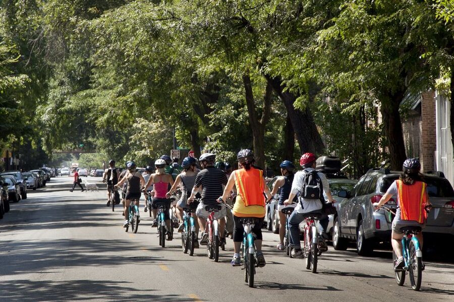 Chicago: Bikes, Bites, and Views Biking Tour - Adults - Price, drink upgrade, and what is included