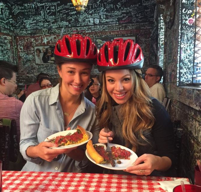 Chicago: Bikes, Bites, and Views Biking Tour - Adults - The Chicago hot dog comes with rules