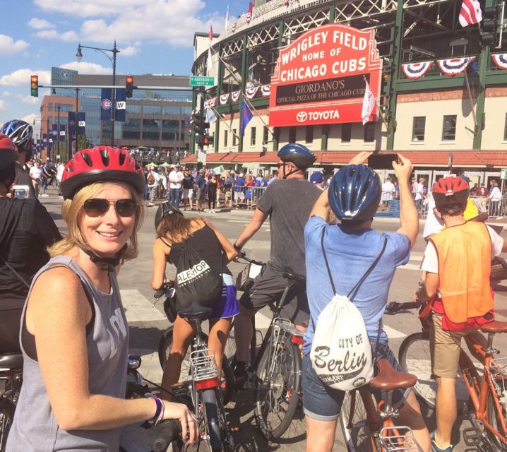 Chicago: Bikes, Bites, and Views Biking Tour - Adults - Daytime ride: Wrigley Field and northern neighborhoods