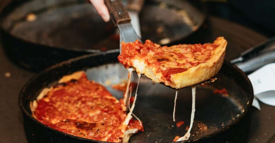 Chicago: Classic Food & Walking Tour with Free Bike or Kayak - Why this tour works for a first taste of Chicago