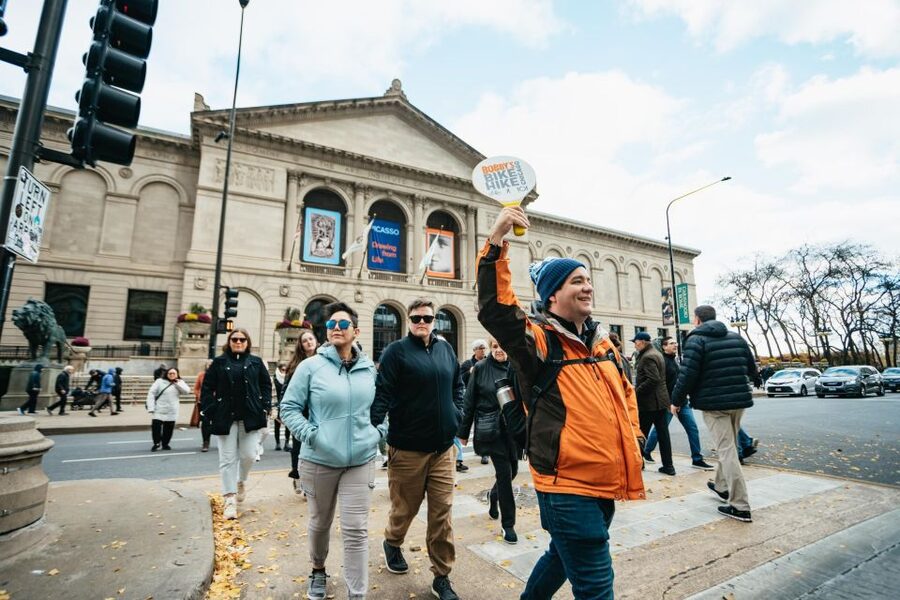 Chicago: Classic Food & Walking Tour with Free Bike or Kayak - The Magnificent Mile adds architecture between bites