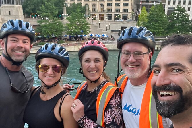 Chicago's Ultimate City Bike Tour - Grant Park and Buckingham Fountain