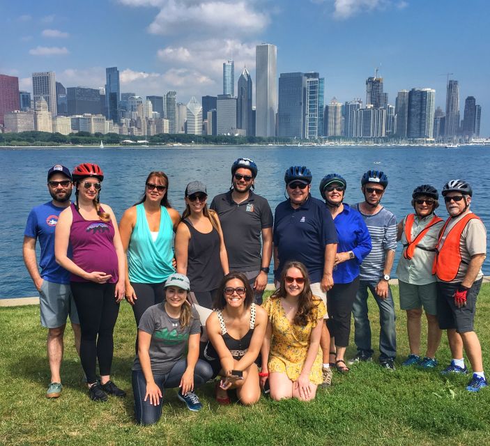 Chicago: Ultimate City Attractions Bike Tour - Buckingham Fountain’s big midday moment