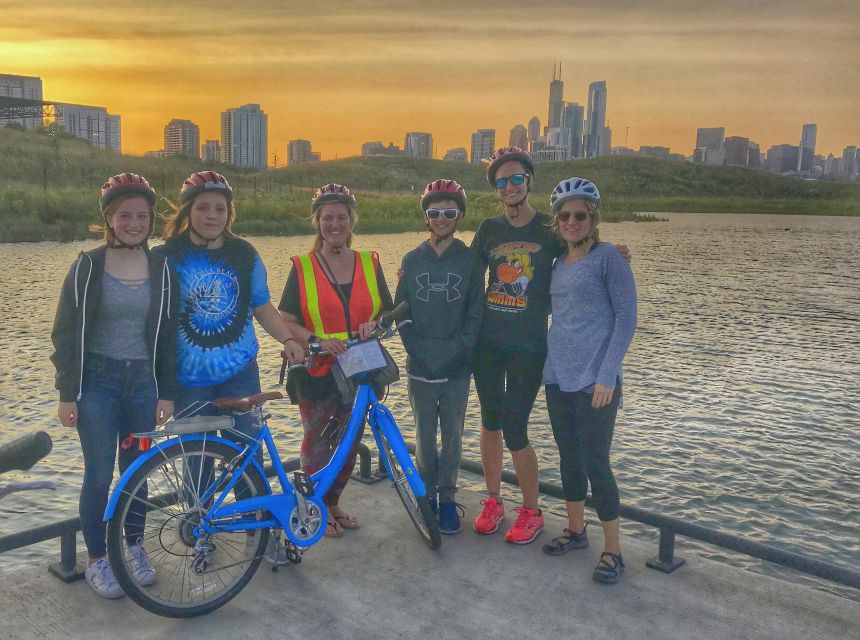 Chicago: Ultimate City Attractions Bike Tour - A family-friendly route with a few limits