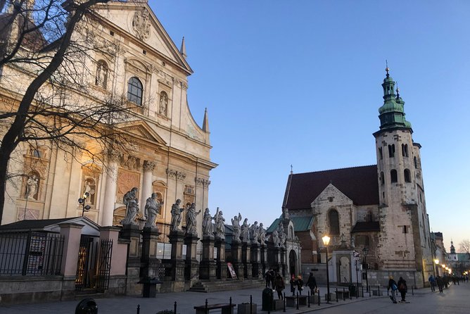 Complete Cracow Bike Tour (small group of maximum 15 people!) - Small groups, safe riding, and city traffic