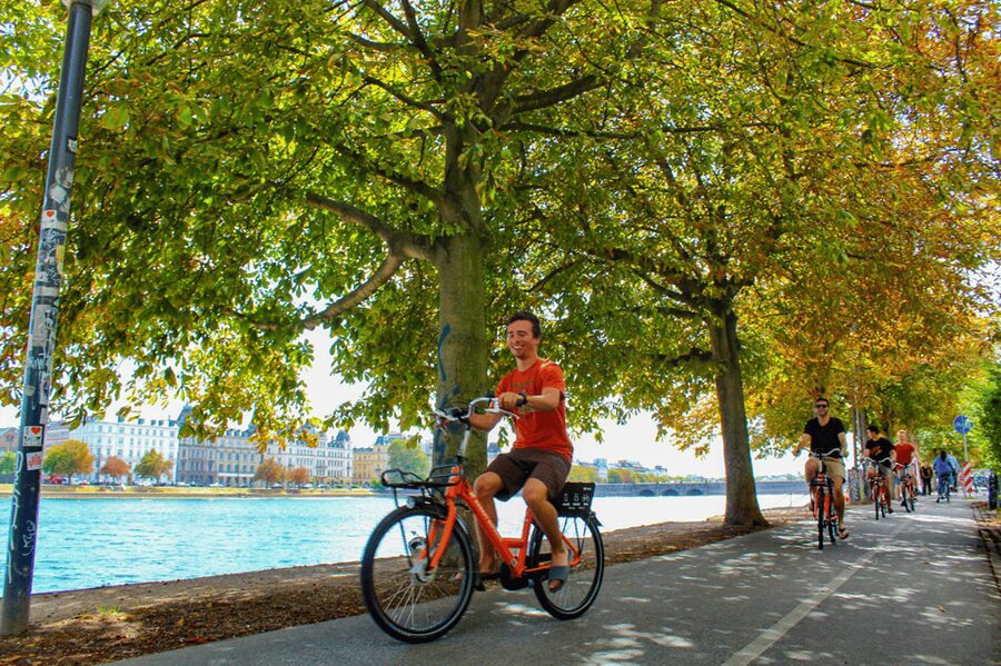 Copenhagen: 2-hour City Highlights Bike Tour - Nyboder brings a quieter side of Copenhagen