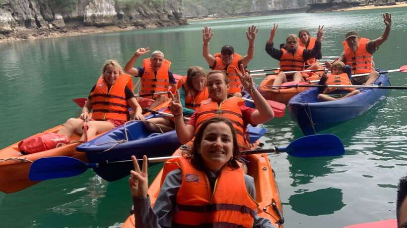 Đảo Cát Bà : 1Day Kayaking,Swimming,Cycling,Snorkeling,Lunch - The day at a glance