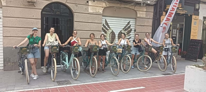 Discover Valencia by bike – Dutch-speaking tour - An hour through the Turia Gardens
