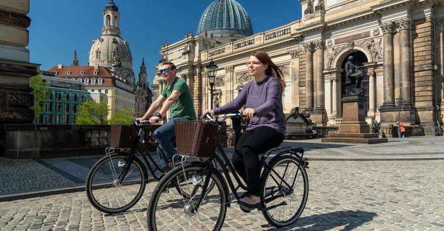Dresden: Bike Rental - City Bike with Option Children Seat - Key points to know before you book
