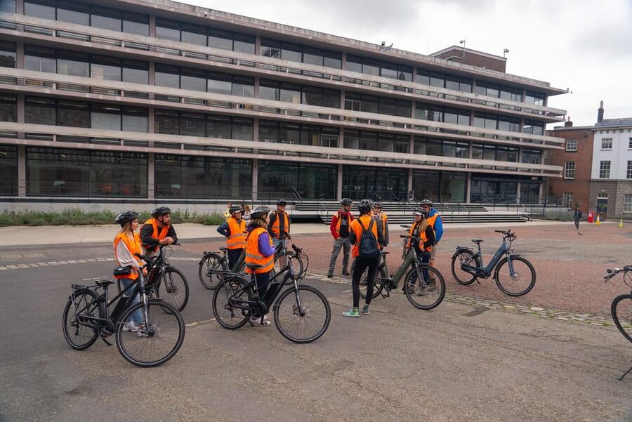 Dublin: Bike & E-Bike Tour with a Local Guide - The first 10 minutes: safety and bike handling