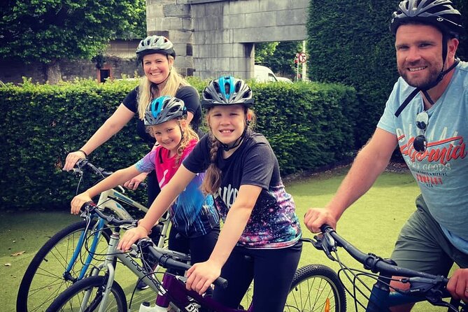 Dublin Full Day Bike Rental - Looking for the Phoenix Park deer