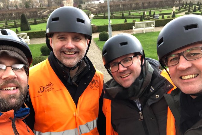 E-Bike & Bike Tour with a Local Guide in Dublin - Christ Church Cathedral closes the loop