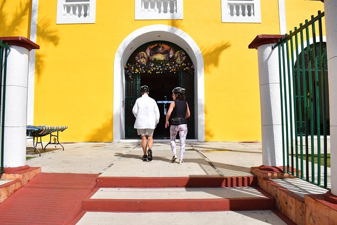 E-Bike City Tour though Cozumel & Taco Tasting Tour - A three-hour ride through Cozumel’s everyday side