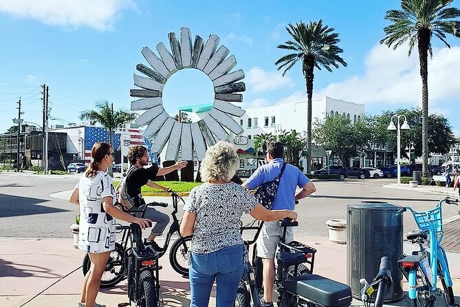 E-Bike Guided Tour Downtown St Pete: Sights & Murals - Vinoy Park, North Straub Park, and the bay views