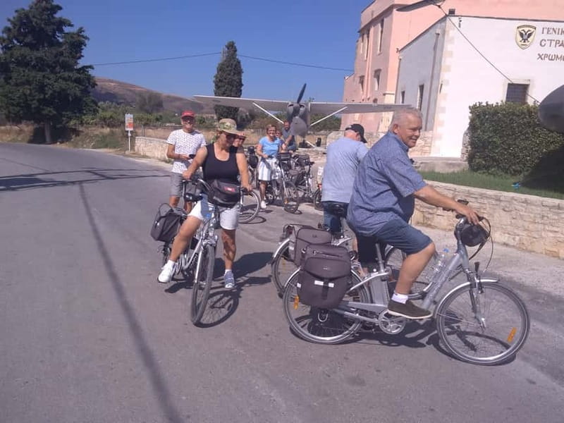 e-Bike Guided Tour to Myli Gorge with Full Lunch included - Walking into Myli Gorge