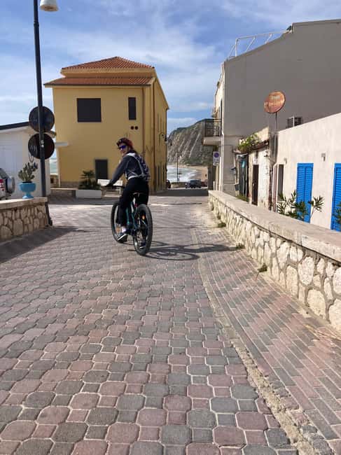 E-Bike Scala dei Turchi: Food tasting, villages, snorkeling, nature reserve - Who will enjoy this ride most
