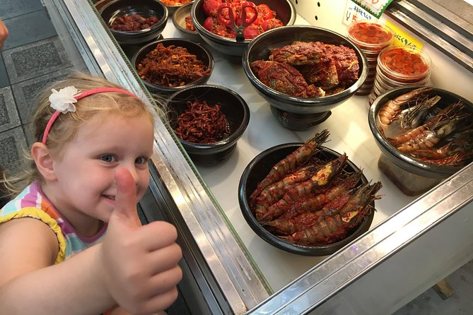 Eat, Drink & Cycle: Osaka Foodie Bike Tour - Tower Knives lets you try Osaka craftsmanship