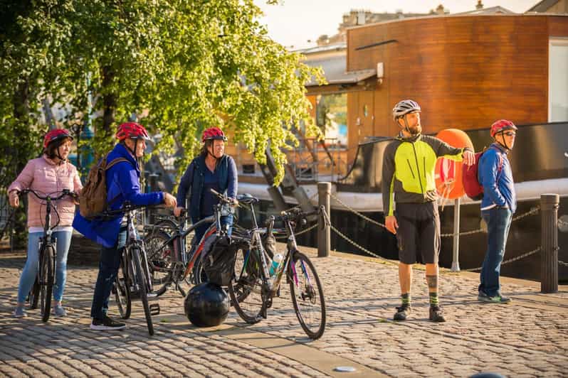 Edinburgh: Sightseeing Bike Tour - Why the guides matter