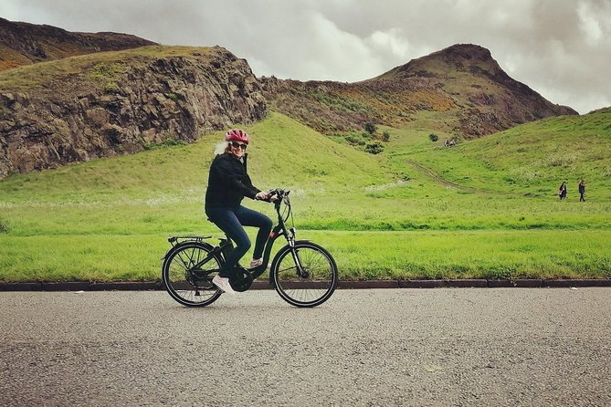 Edinburgh Sky to Sea Bike or E-Bike Tour with Transfer by TBC - Starting with Edinburgh’s old routes
