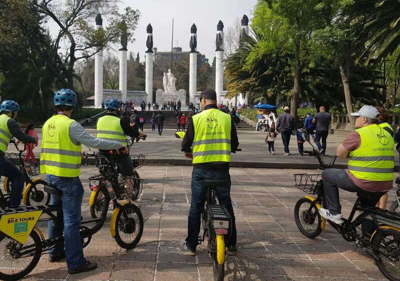 Electric Bike City Tour with a taco stop. - Starting at Zacatecas 3 in Roma Norte