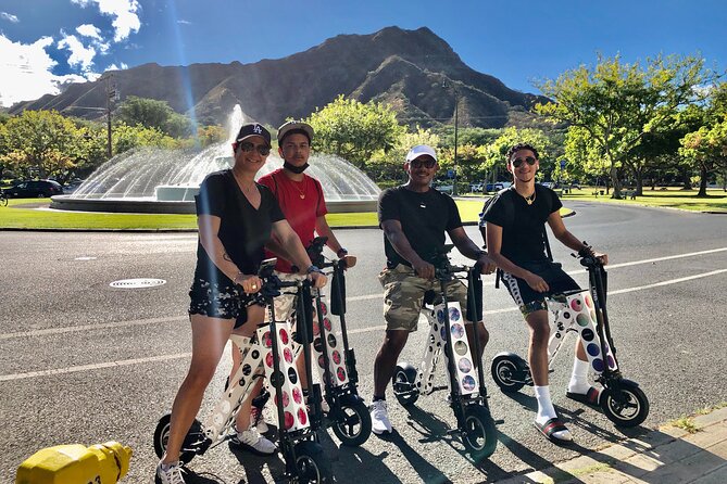 Electric Bike Ride & Diamond Head Hike Tour - The guides make the small group useful