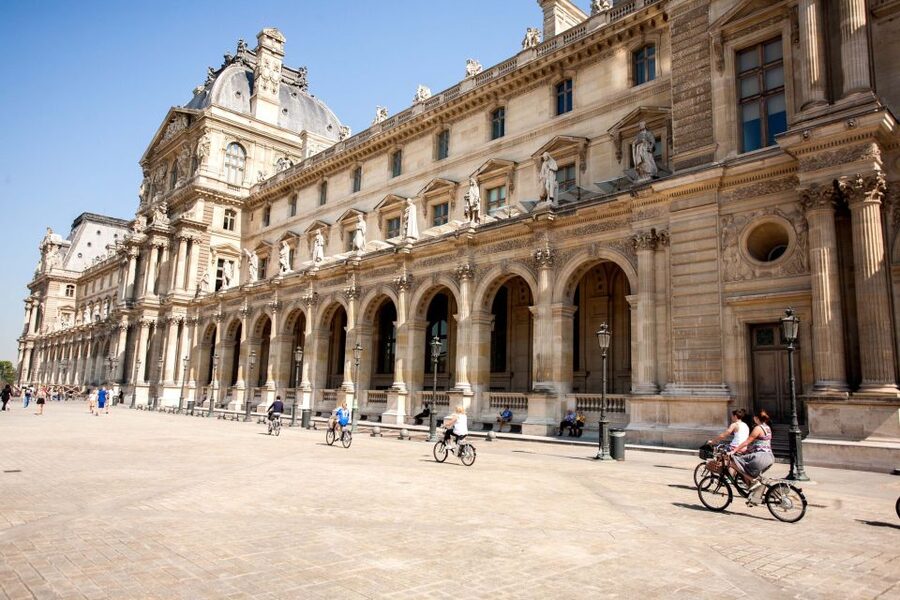 Electric Bike Tour of Paris’ Hidden Gems - From famous names to lesser-known stories