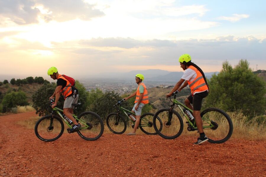 Electric Bike Tour with 2 Options to Explore Granada - Who should book this ride