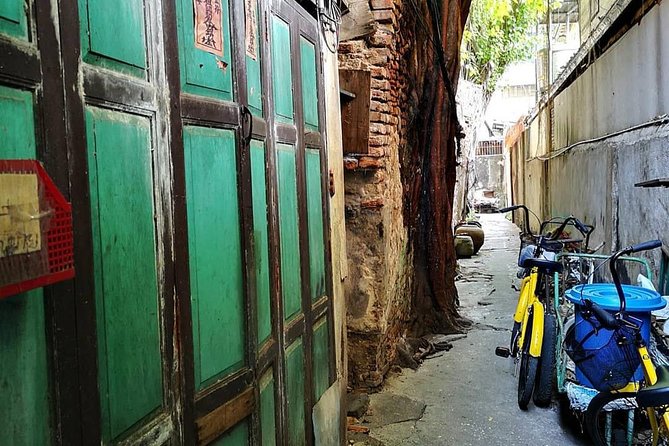Experience Real Bangkok by Bike - The guide makes the difference