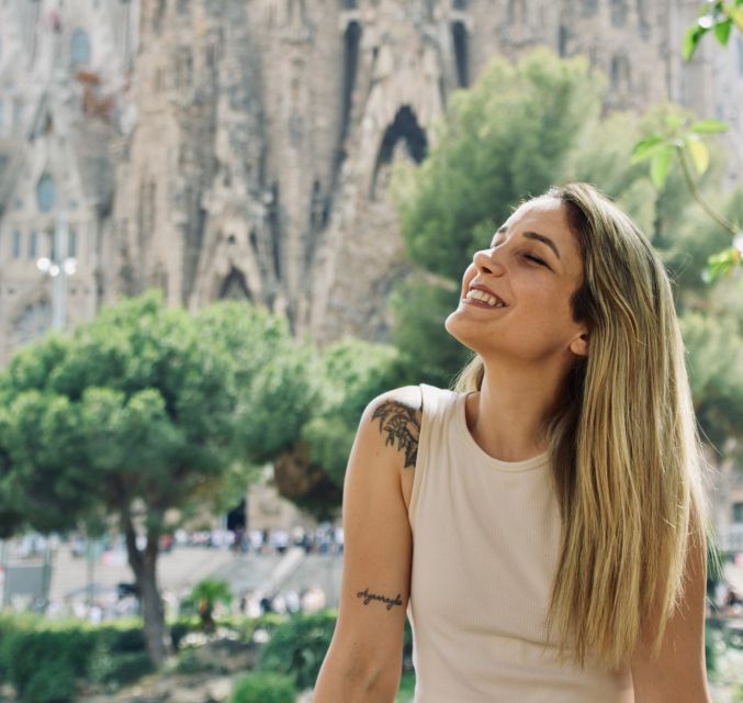 Explore Barcelona by Bike & Photo Shooting - Barcelona Cathedral and the Gothic Quarter