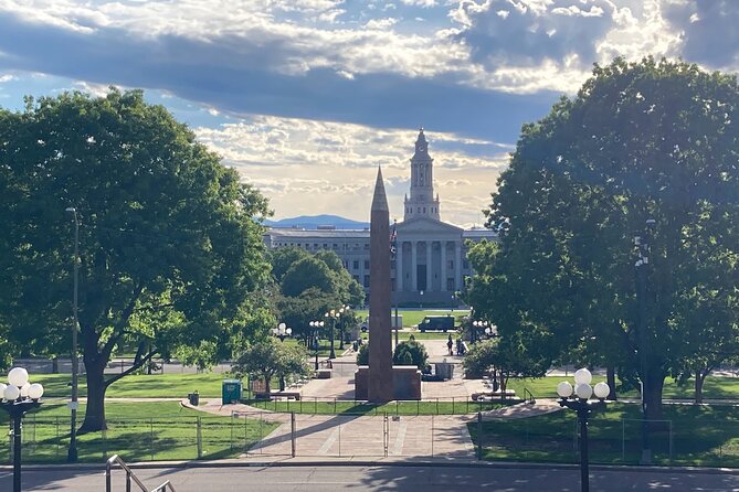 Explore Denver by E-bike Guided Tour - The Blue Bear brings art to the convention center