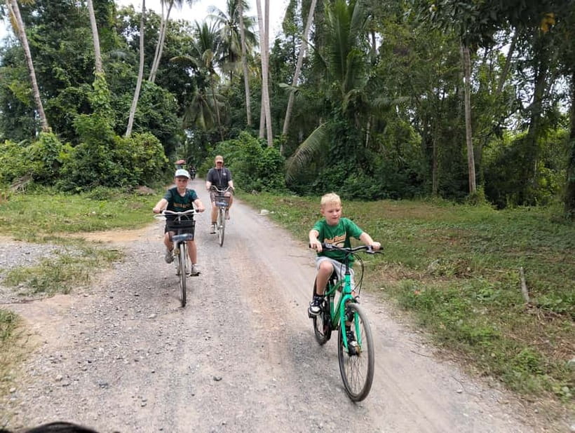 Explore the Village &Countryside By Bicycle-Half Day Morning - Understanding Buddhism and village monks