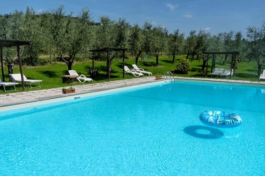 Fiesole E-Bike Tour with Olive Oil Tasting or Pool & Chill - The uphill ride to Fiesole