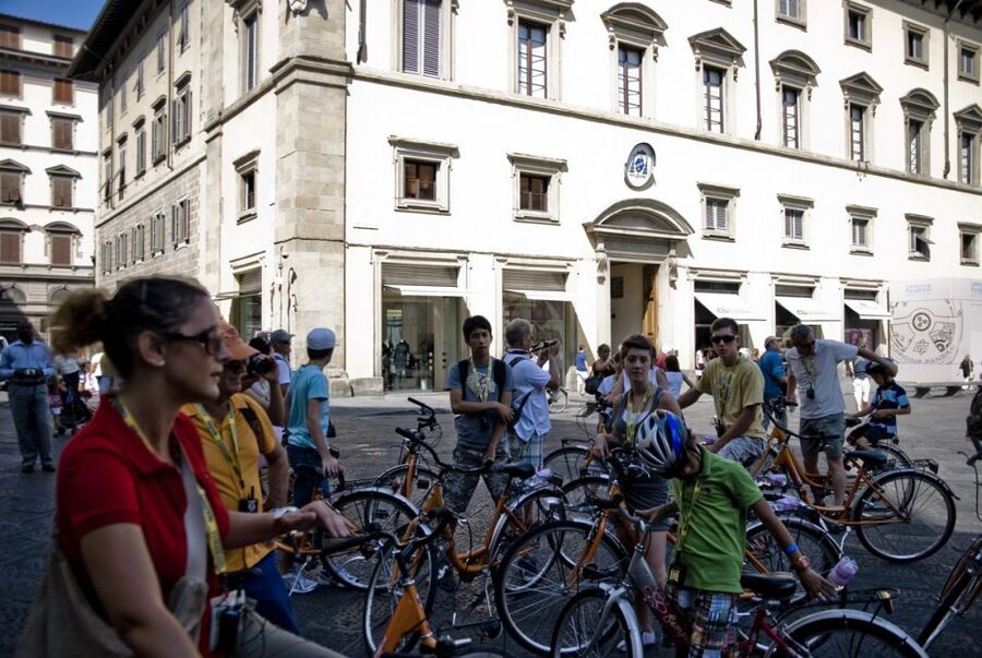 Florence: 2.5 hour Audio Guided Bike Tour led by Tour Leader - What this Florence bike tour is really designed to do