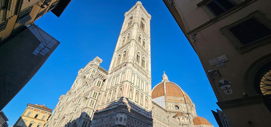 Florence Bike Tour & Sunset & Piazzale Michelangelo - Piazza del Duomo: Florence’s unmistakable starting point