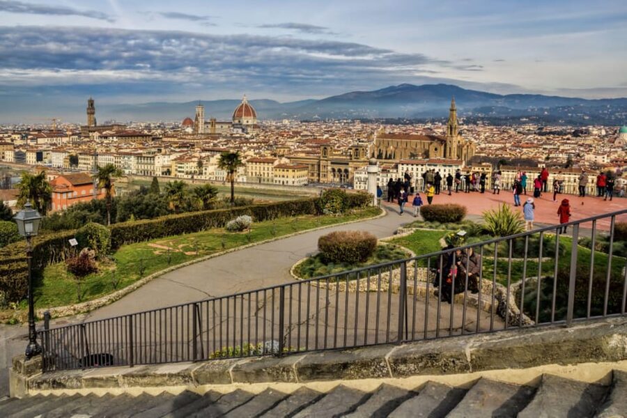 Florence:E-Bike City Tour with stop at Piazzale Michelangelo - Piazza Duomo and Florence’s center