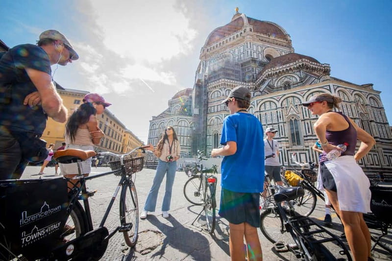 Florence: Guided Bike Tour in Small Group - Piazza Santa Trinita and a quieter crossing of the Arno