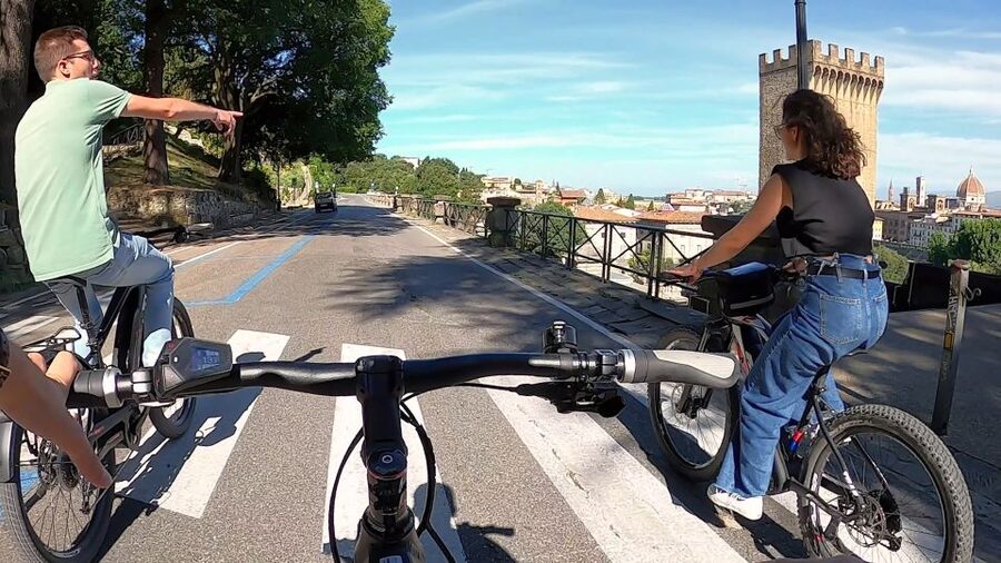 Florence: Guided Electric Bike Tour with Gelato - Pian dei Giullari and the move into open country