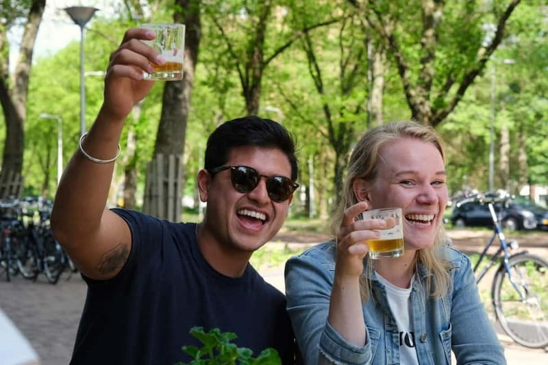 Food Tour by Bike: enjoy 6 bites and cycle trough Utrecht - Starting at Laag Catharijne Rental & Repair