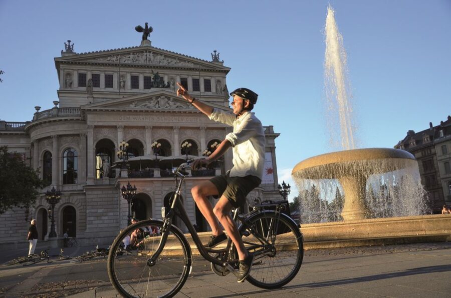 Frankfurt: Full-Day Bicycle or E-Bike Rental - Key points to know before you book