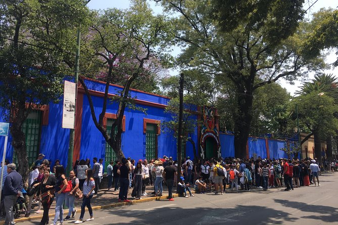 Frida Kahlo VIP [Museum Tickets Included] Bike, Markets & Churros - Coyoacán Market: tostadas and aguas frescas