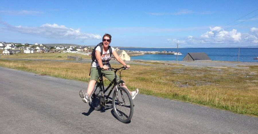 From Galway: Day Trip to Inisheer with Bike or Bus Tour - From Galway Cathedral to the Atlantic coast