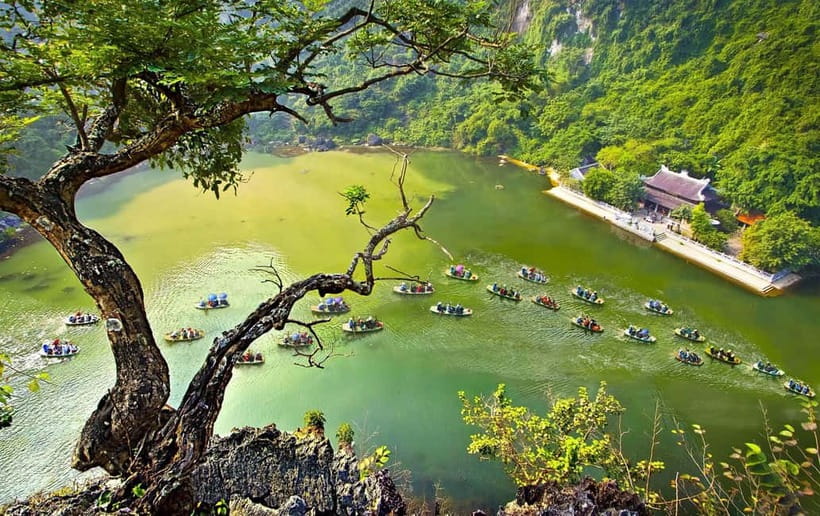 From Hanoi: Hoa Lu, Tam Coc, Mua Cave & Cycling in Ninh Binh - Tam Coc by boat, through caves and fields