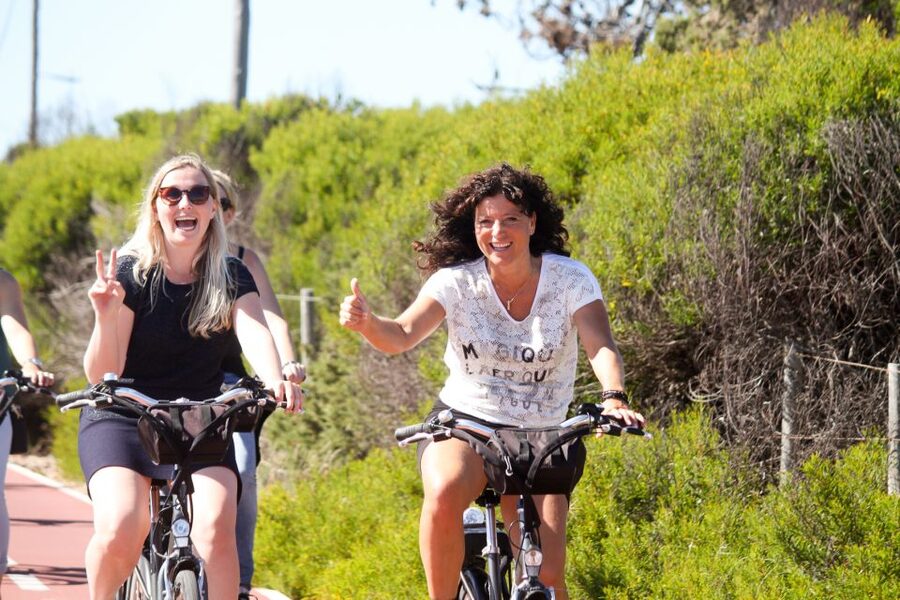 From Lisbon: Sintra to Cascais Full-Day Guided E-Bike Tour - Why this e-bike route works so well