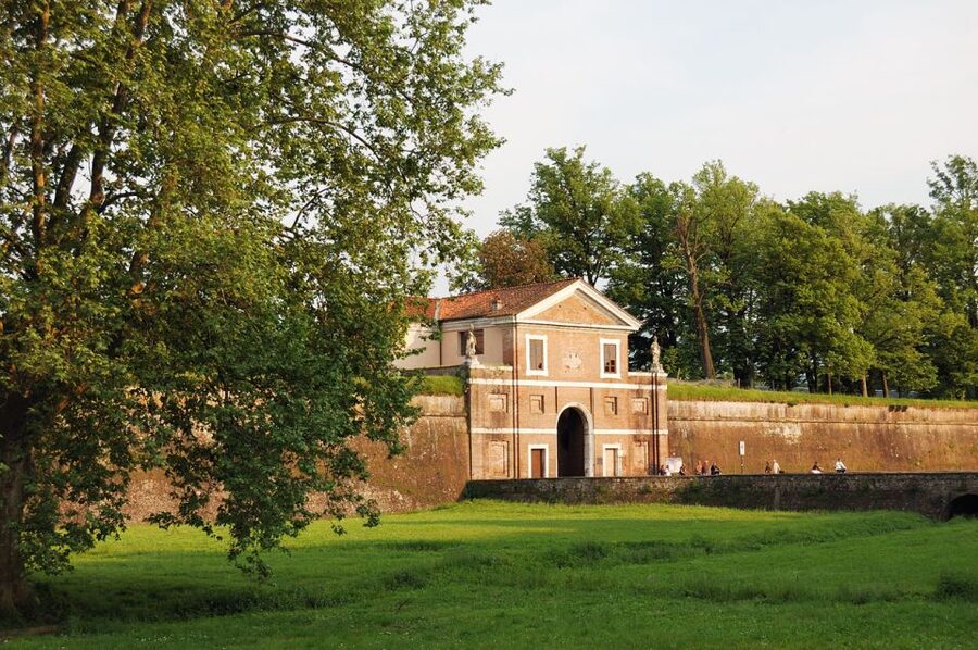 From Lucca to Pisa: Self-Guided Bike Tour - A break at San Giuliano Terme