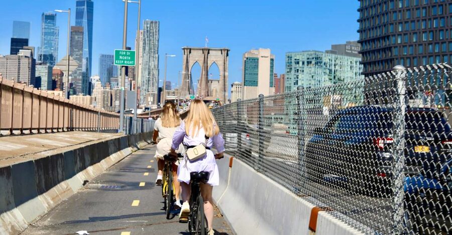 From Manhattan: 2-Hour Brooklyn Bridge Bike Tour - Who should book this ride?