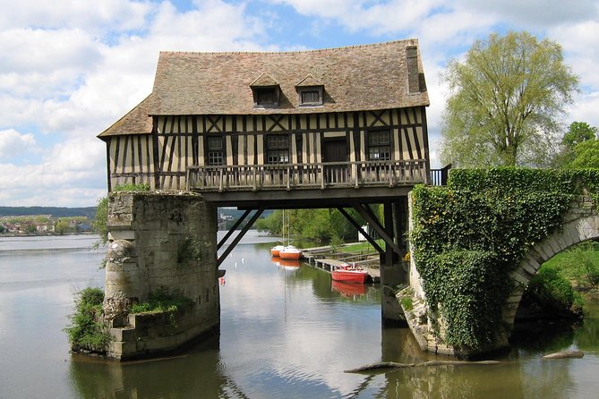 From Paris: Monet Gardens & Giverny Bike Tour with Picnic Stop - Why this Giverny day trip feels different