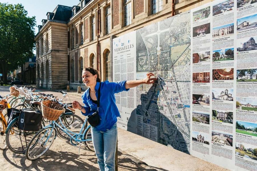 From Paris: Skip-the-Line Palace of Versailles Bike Tour - Gardens, fountains, and the Grand Canal